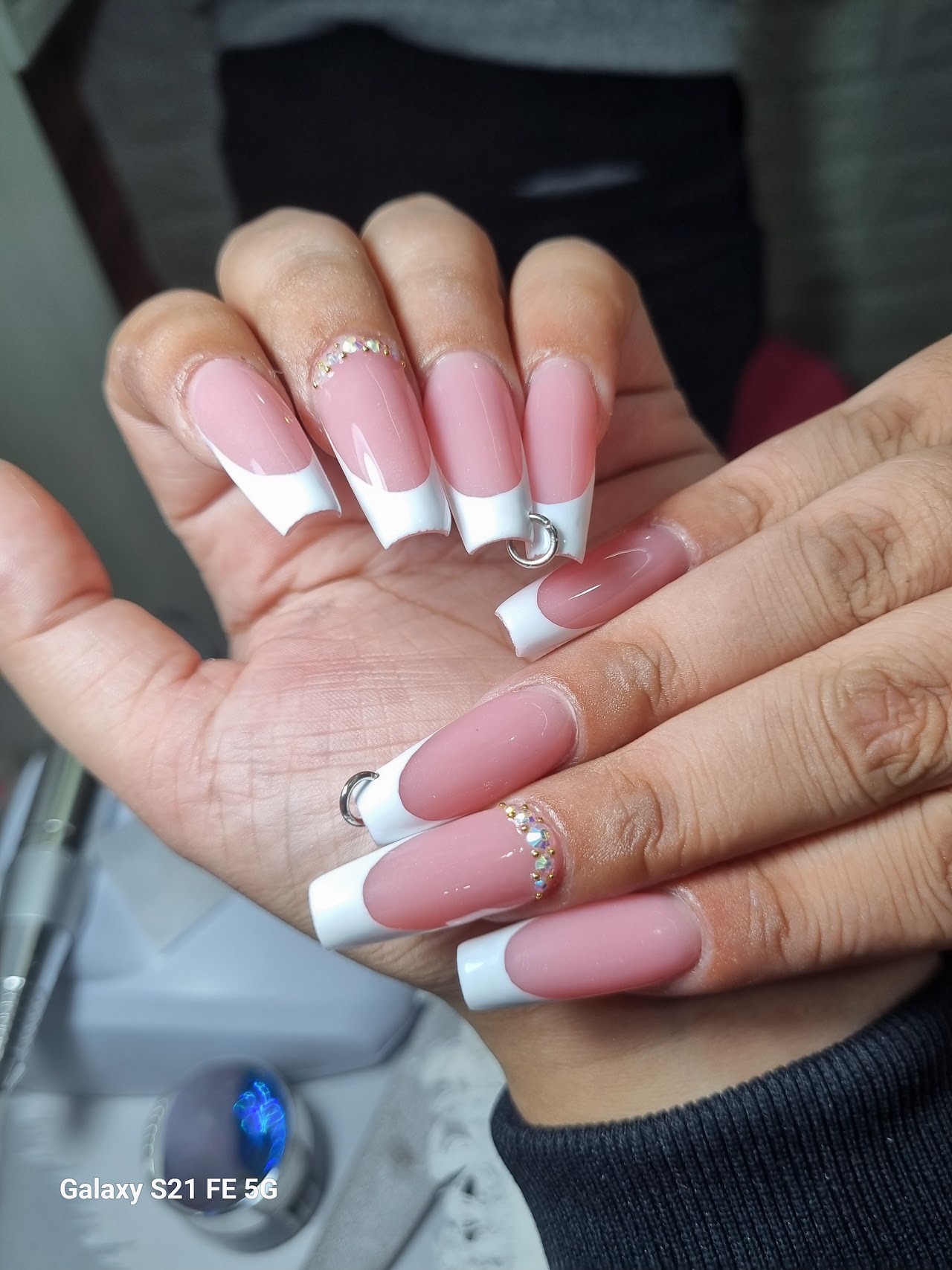 Spa de uñas en Renata Hair Studio